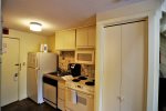 Full Kitchen with New Keurig and Ground Coffee maker in Loft Condo in Waterville Valley